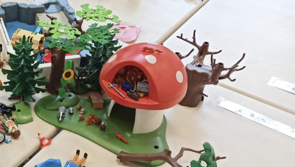 Ein Wald aus Playmobil